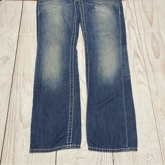 True Religion Women’s Distressed Blue Straight Jeans size 31 - Picture 3 of 12